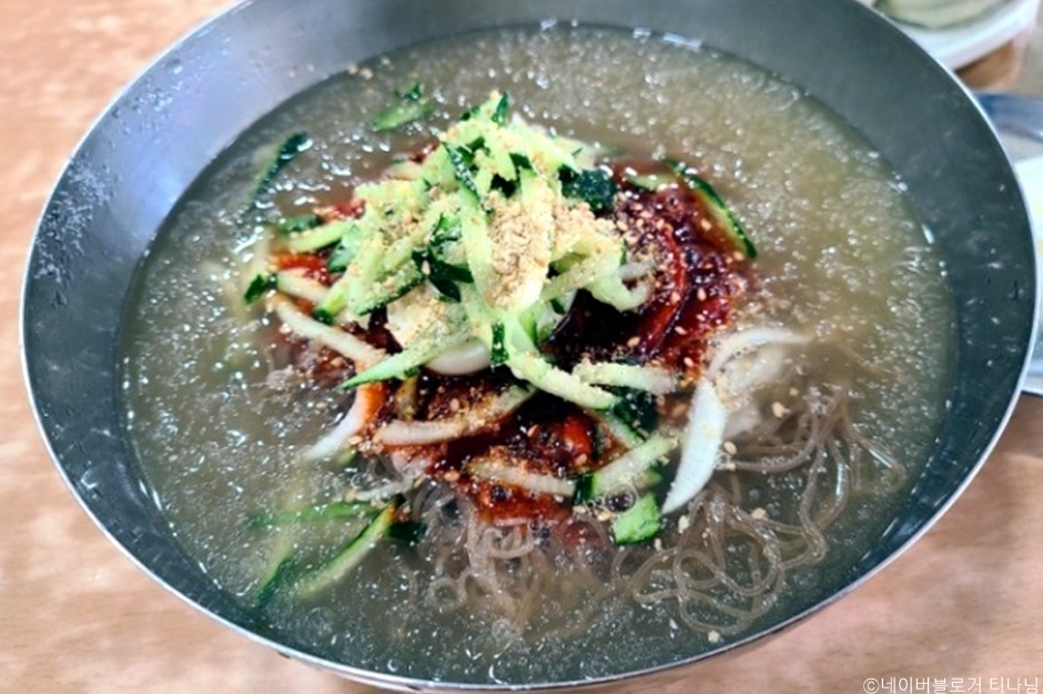 동아냉면 이태원점 음식 사진